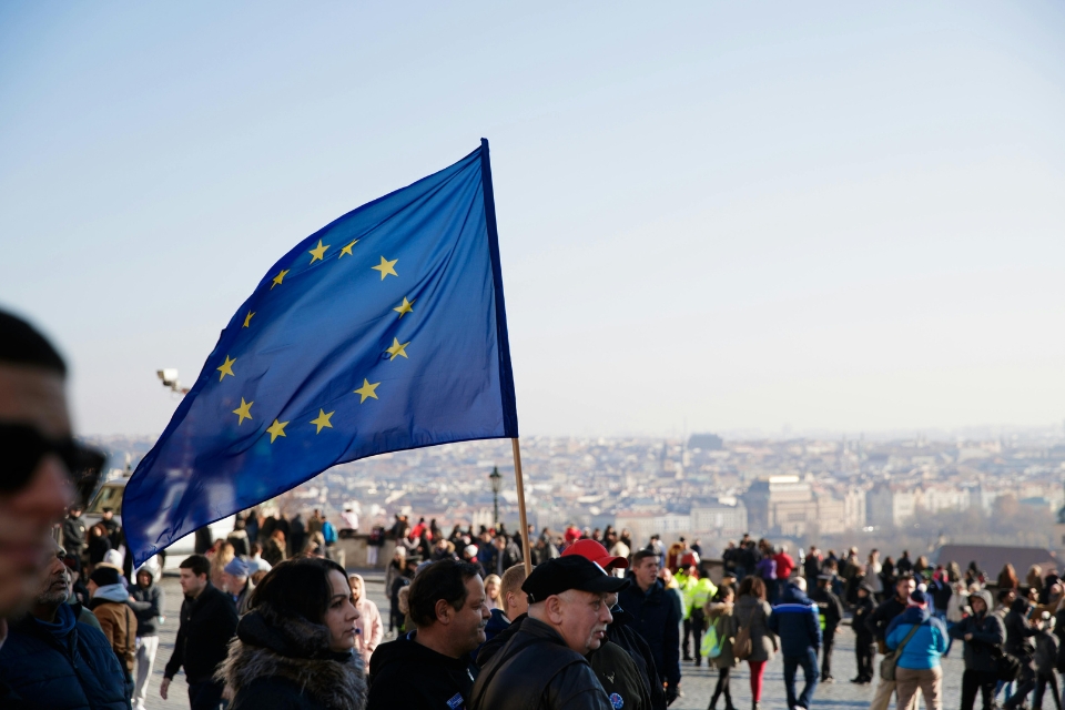 EU Mendedahkan Rancangan 10 Perkara untuk Peraturan Migrasi dan Suaka Baru
