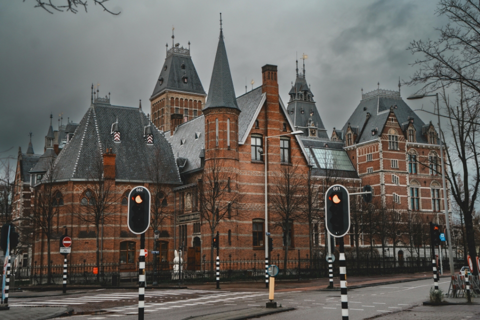 Jumlah Pelawat Asing Amsterdam Mencapai Paras Tertinggi Baru pada tahun 2023