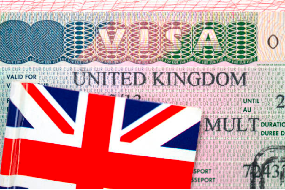 UK Mengumumkan Peraturan Visa yang Lebih Ketat untuk Mengurangkan Migrasi